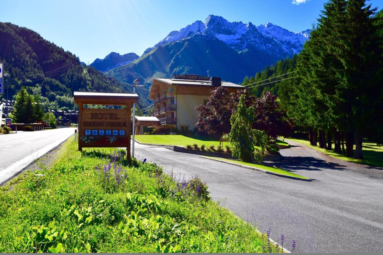 Hotel Garni Pegra Ponte Di Legno Exteriör bild