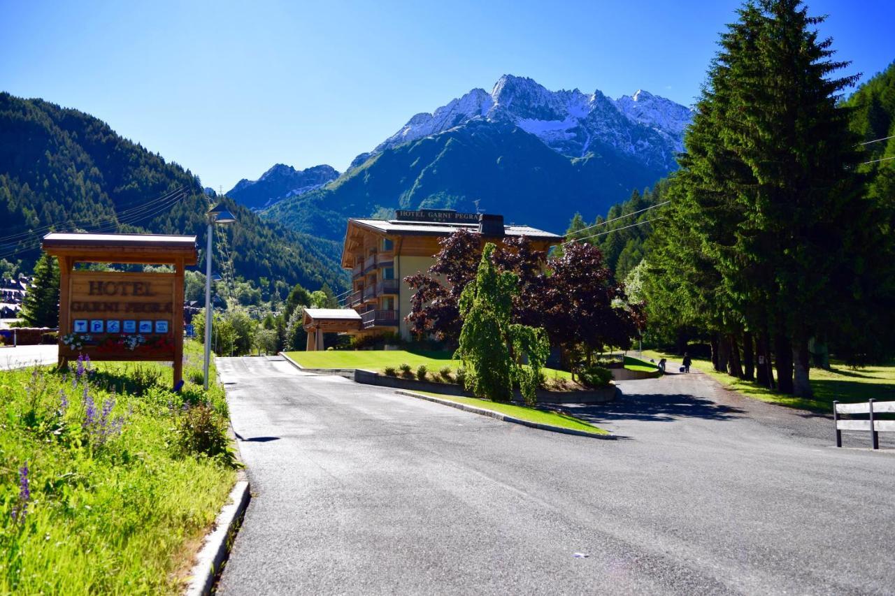 Hotel Garni Pegra Ponte Di Legno Exteriör bild